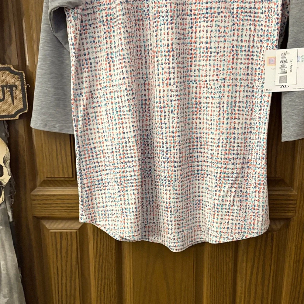 LuLaRoe “Randy” Speckled Baseball Tee - Picture 7 of 9